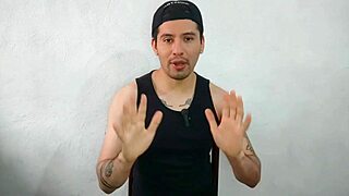 Convenci a mi compañero hetero casado de mamarle su vergota de 20cm en el trabajo se vino en mi boca relato sexual