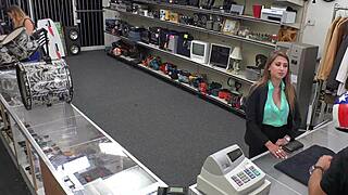 i'm watchin' this reality sex happenin'