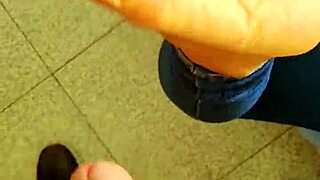 I fuck a beautiful latina girl's feet and cum in her socks