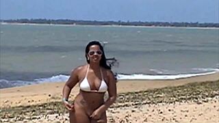 African Woman Shows Pussy on Porto Seguro Beach
