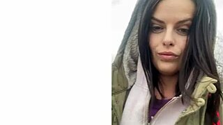 i'm bendin over lil 18+ for closer view