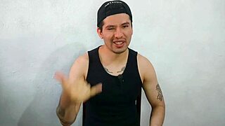 Convenci a mi compañero hetero casado de mamarle su vergota de 20cm en el trabajo se vino en mi boca relato sexual