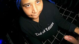 Me Exibi De Sainha Sem Calcinha Até Ele Vir Me Foder