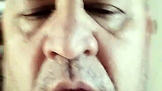 tiuzao and his maid love fucking the old man