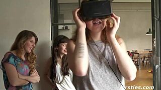 Blonde Jolie fingers every hole outdoors in solo play