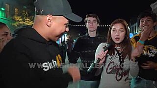 girls flashing boobs in public for random strangers