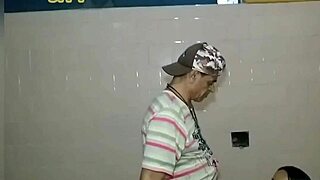 Fui No Centro De Sp Com Uma Mulata Gostosa Assistir Filmo Adulto Em Um Cinema Veja Completo No Red E No Sheer