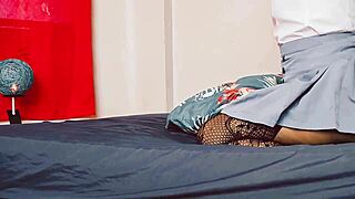 Estudiante Sexy De Culo Grande Folla Con Su Profesor De La Escuela, Se Viene Rápido Dentro De Mi?