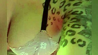 Puta Callejera Fiestera Bailando With Big Tits And Tattoo