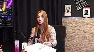 pediu ajuda para ser internada mas antes foi se despedir das drogas e os pais foram embora - ruiva braba sheer red