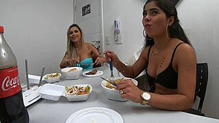 izabela pimenta stops for blowjob between videos