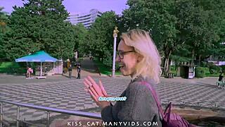 just chilling, 18 babe flashing tits and close-up pussy in central park