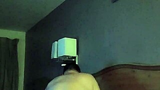 Siento pasión follando caliente con mi esposa BBW, su culo grande mojado