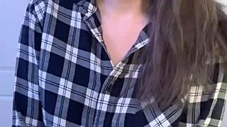 Watch til the end for a surprise, anal pussy doggystyle sucking and big clit toy play.