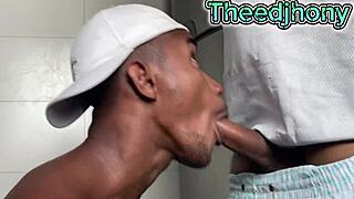 Work friends in amateur gay sex 😜🍑