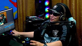 pampam mostra sua comissao de frente no podcast