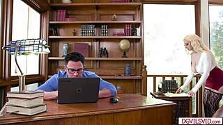 damn, i’m watchin a guy bang a big tits teen in his office