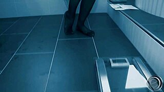 Alisha Sweet strips for you and participates in an alternative scene