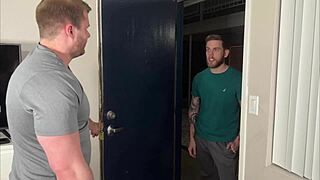 BBW slut Marilyn Mayson dives into a kinky threesome. Steve Rickz and Mike Steel join her.