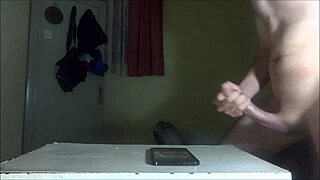 hey, are you jerking hard for cassidyboo to cum on her face?