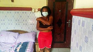 Lilysweetkiss fingering her wet pussy for orgasm