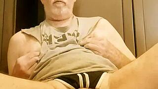 Thomas Odea Masturbates His Big Cock