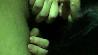 My gf gives an amazing blowjob while cheating 😏