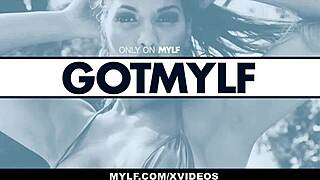 Close Up Ass Worship on Massive Milf Alyssa Reece