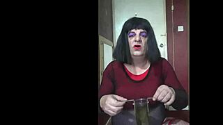 shy bisexual crossdresser fills himself up in homemade fun