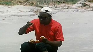 indian actress kitu gidwani appears topless in french movie black