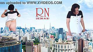 Giantess walks naked in city, wow! 😲