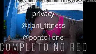 PEDI UMA RAPIDINHA E AINDA O SAFADO ME DEIXOU TODA LEITADAAA COMPLETO NO RED.