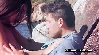 Bikini model blows cock on the beach 🌊