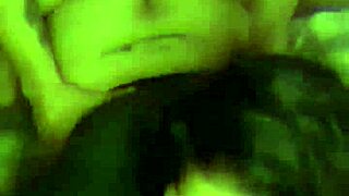 Empinada esperaba una rica verga hasta que invite a mi amante a que me diera leche