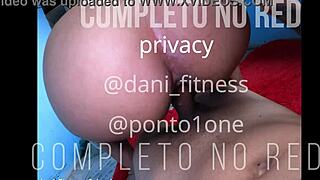 PEDI UMA RAPIDINHA E AINDA O SAFADO ME DEIXOU TODA LEITADAAA COMPLETO NO RED.