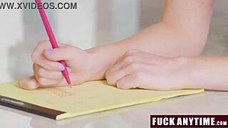 Roommates agree freeuse is the best for hot weather - fuckanytime