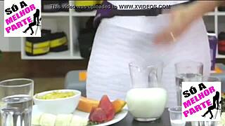 Kelly Key's Big Camel Toe Splitting Leggings in Wild Gangbang!