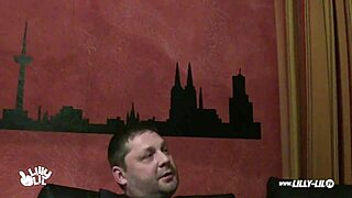 Horúci štvornohý orgia tínedžerky divoko