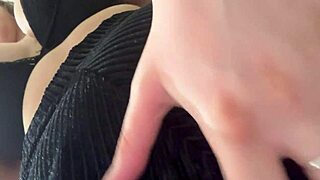 watch her sit on ur face with closeup pussy action