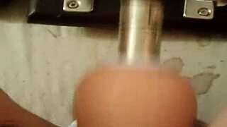 Pussy play with machine gets wild 😍