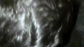 sucking that big cock at the gloryhole 😍