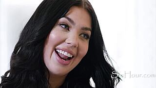 Thick Venezuelan pornstar Holly Day reveals hardcore desires in personal chat with Damon Dice