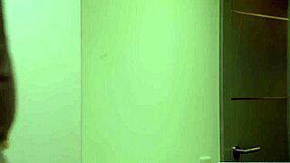 vanna and mary share anal fucking adventure