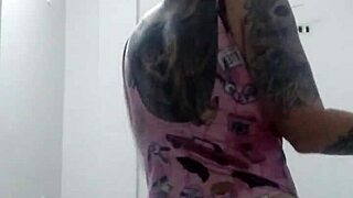 check out this little 18+ dance with mature vibes