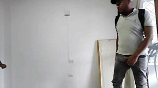 descubro a mi hermanastra follando con su novio en su habitacion y los grabo para que luego ella me haga todo igual 1 parte 😏