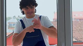 I’m obsessed with this busty milf seducing the window cleaner for a wild ride.