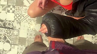 would you accept me as your curvy girlfriend shaking ass? 😘