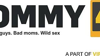 man, this hentai cougar's shaved pussy is way too much!