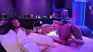 hey, we took a couple to the motel and swapped partners for a tasty ride! full vid on red