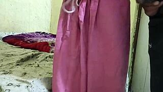 Desi Bhabhi enjoys mind-blowing cunilingus and hardcore pounding with huge cock